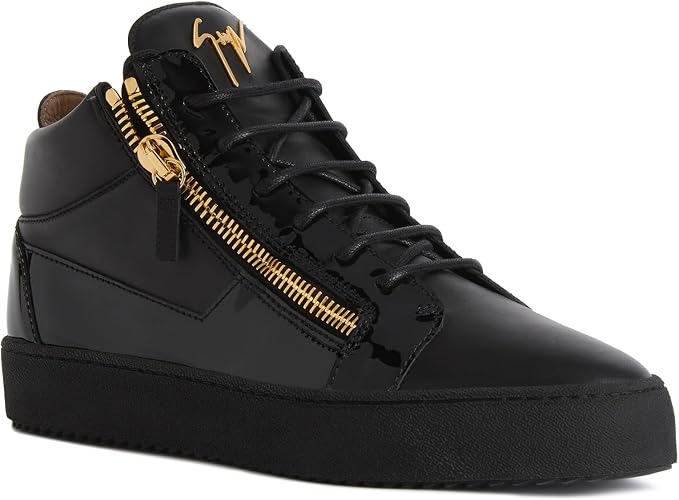 Giuseppe Zanotti, Kriss